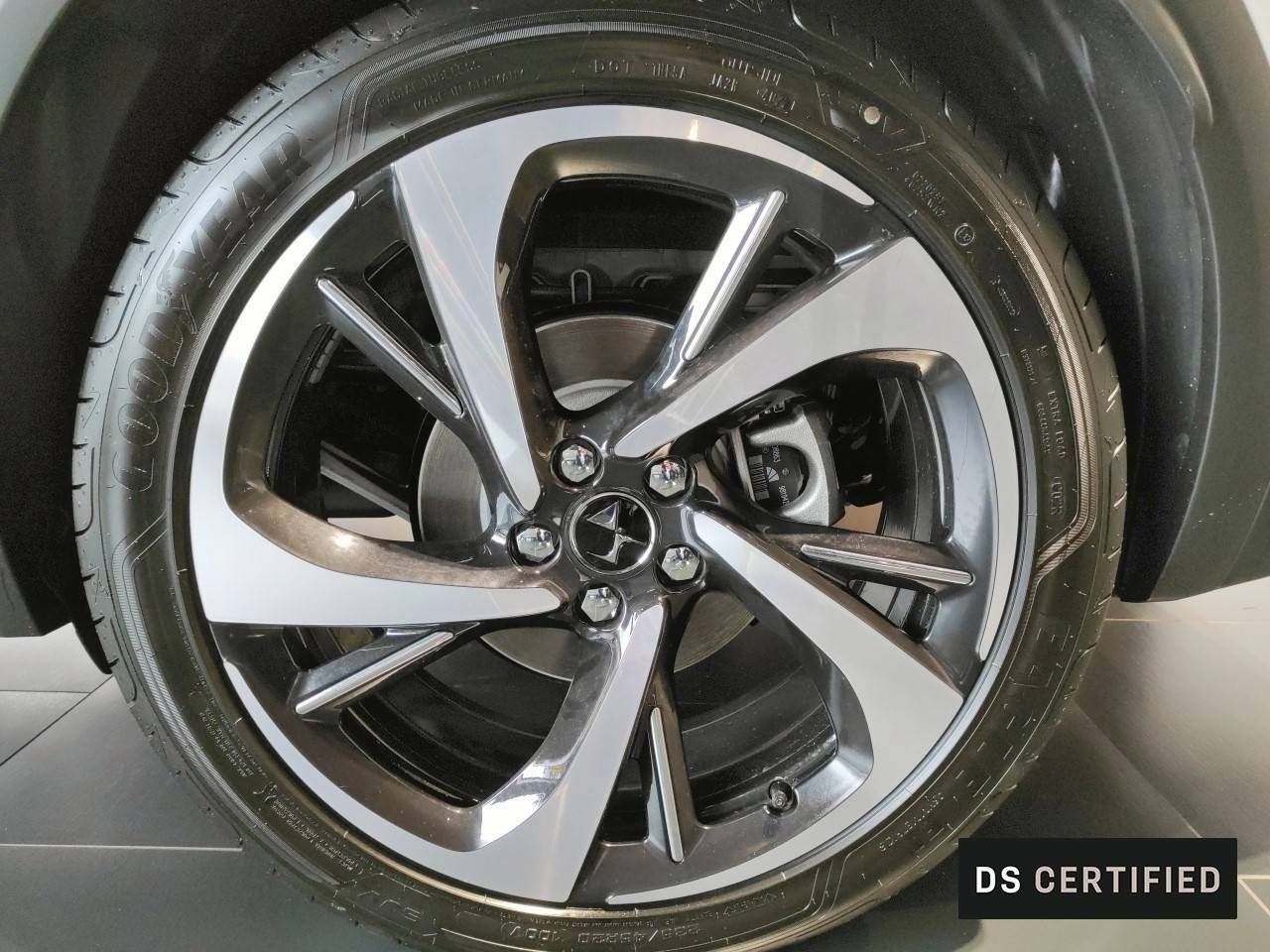Foto DS Automobiles DS 7 10