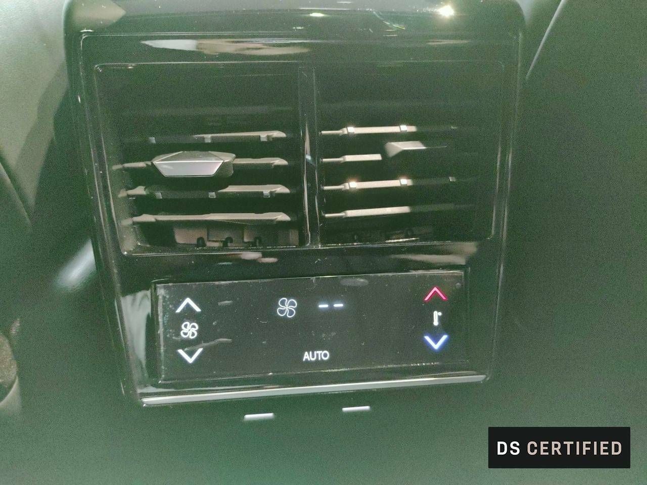 Foto DS Automobiles DS 7 11