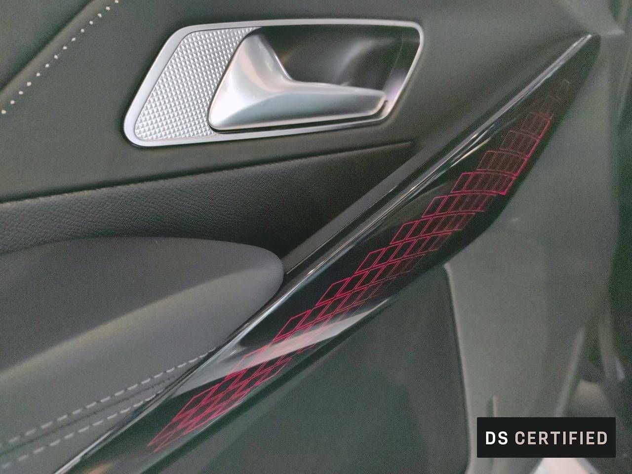 Foto DS Automobiles DS 7 14