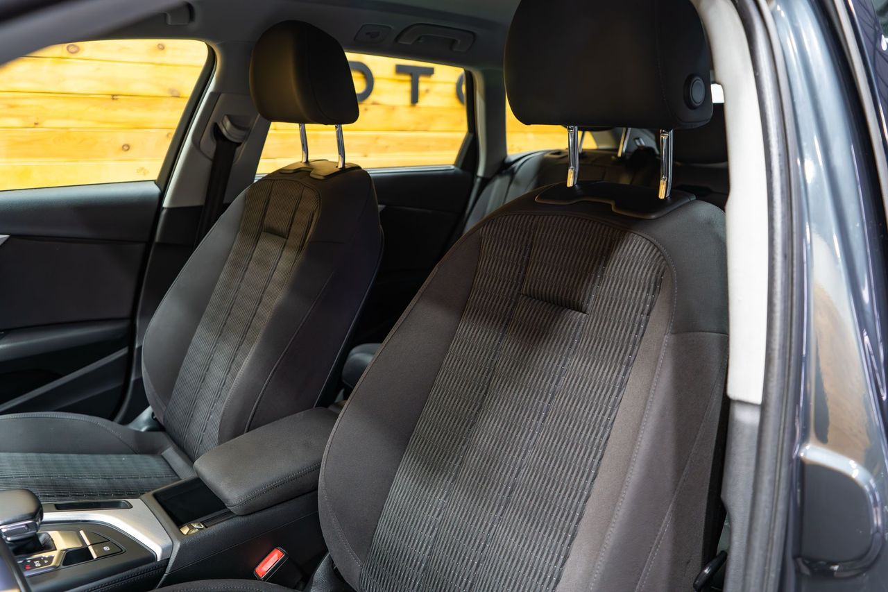 Foto Audi A4 12