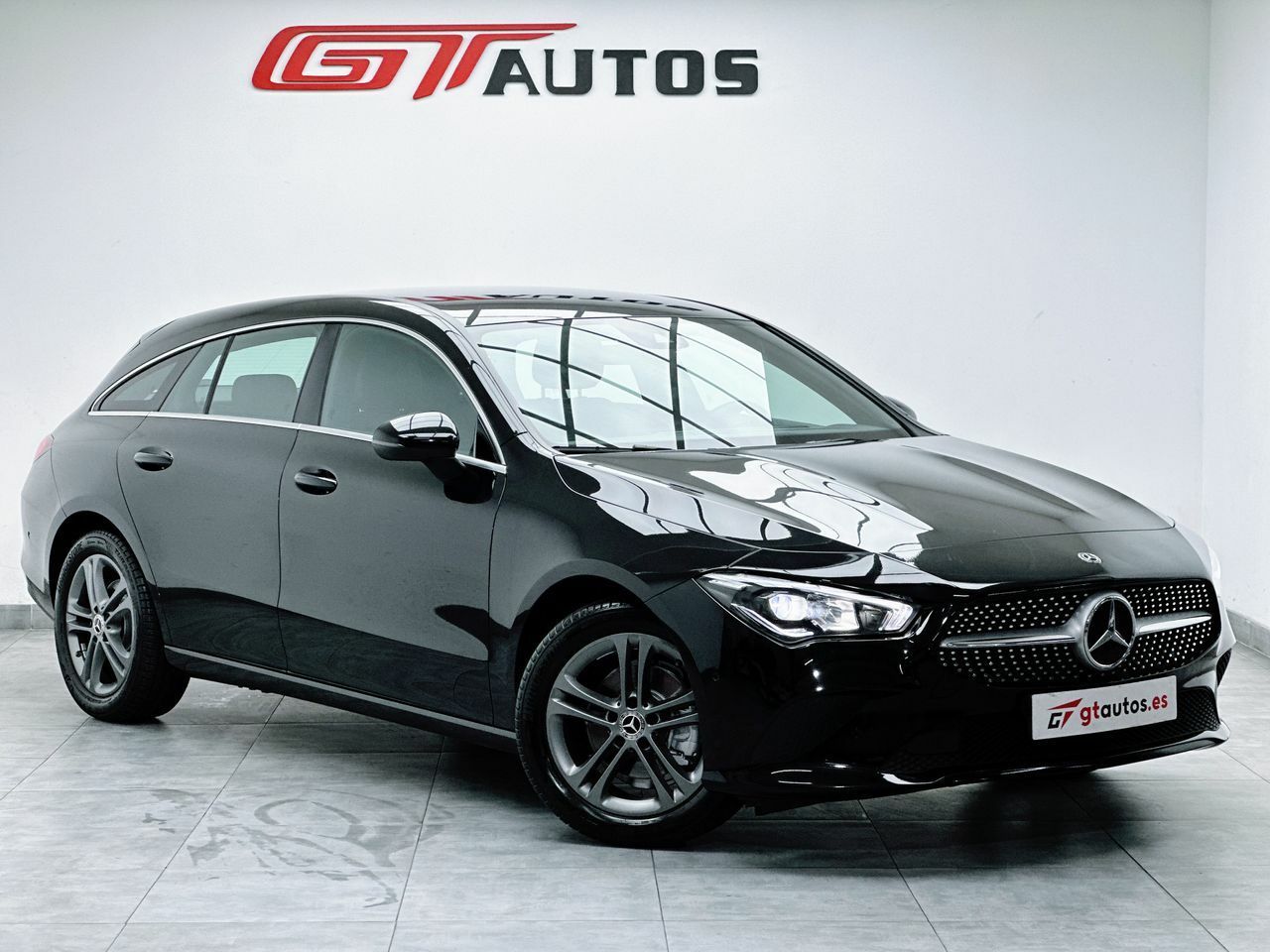 Foto Mercedes-Benz Clase CLA 15
