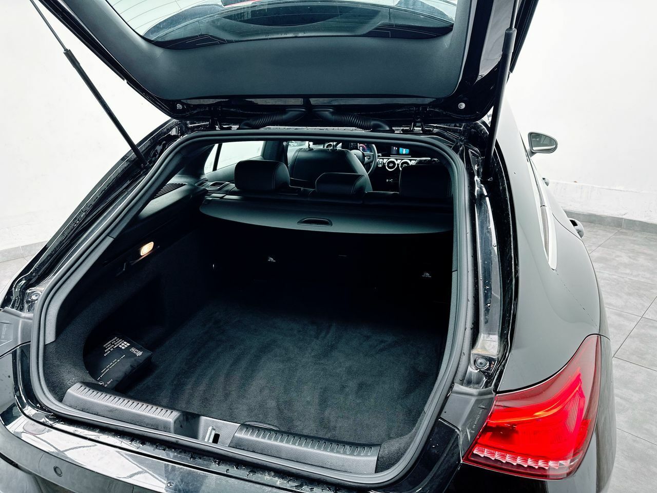 Foto Mercedes-Benz Clase CLA 21
