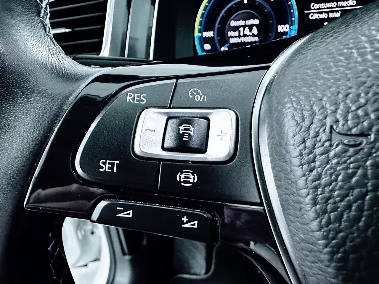 Foto Volkswagen Golf 19