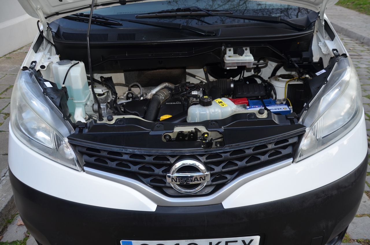 Foto Nissan NV200 28