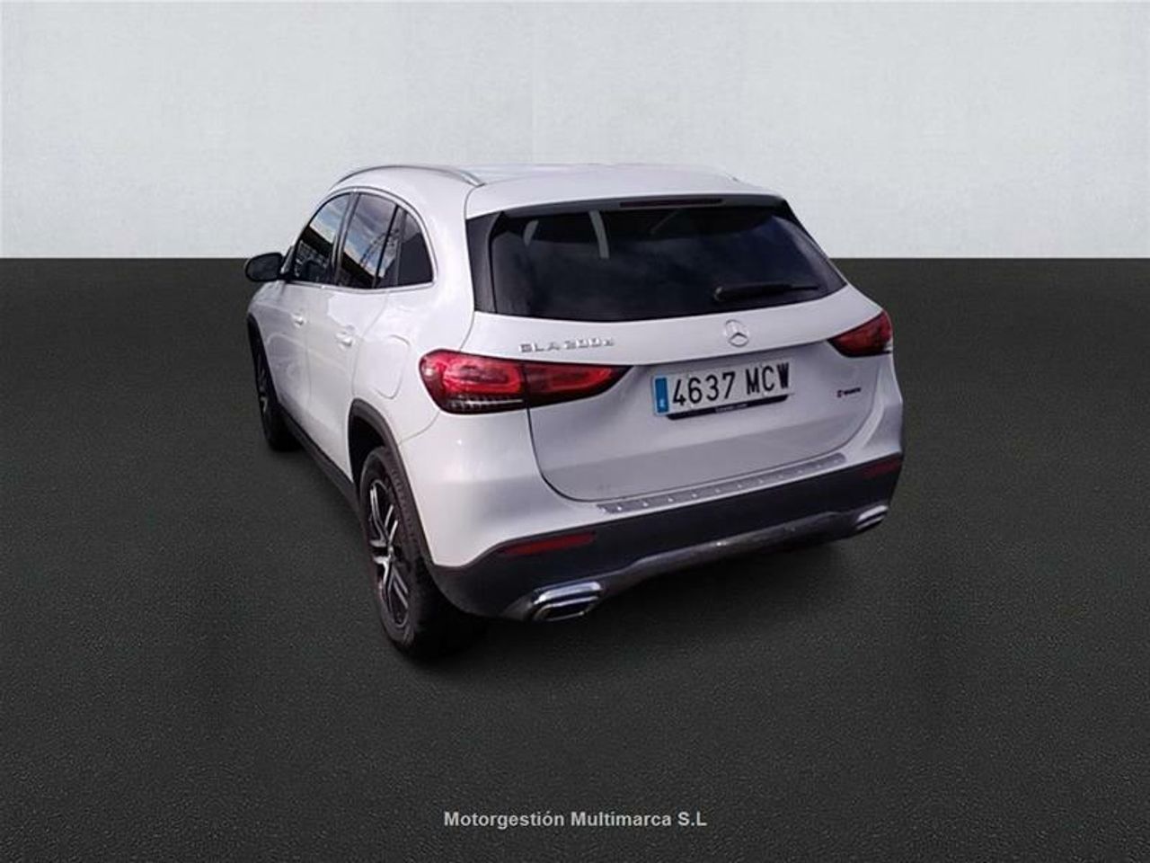 Foto Mercedes-Benz Clase GLA 6