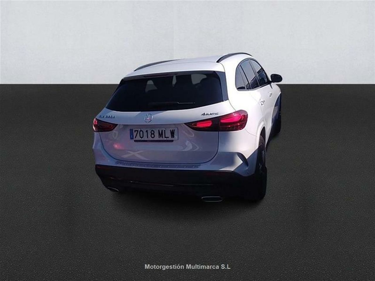 Foto Mercedes-Benz Clase GLA 4