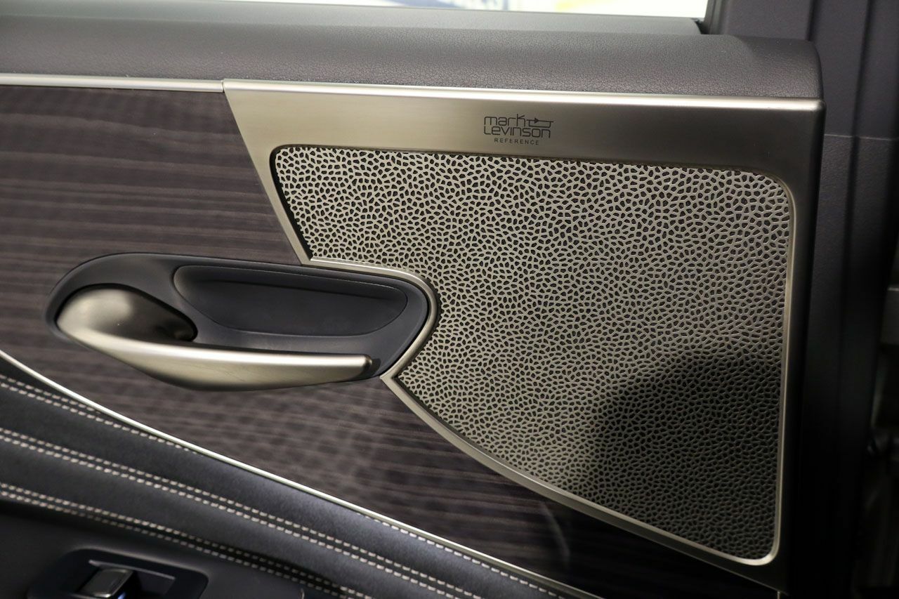 Foto Lexus LS 17