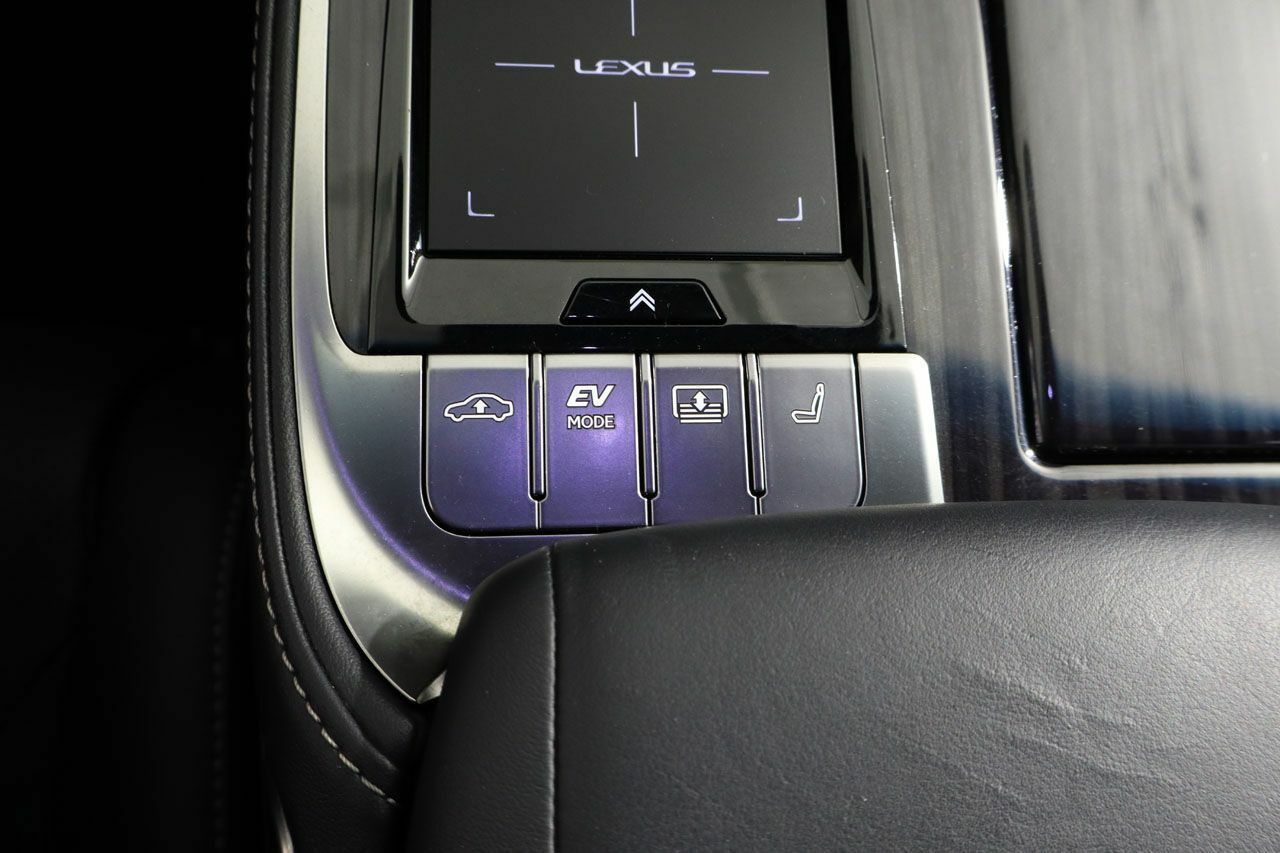 Foto Lexus LS 32