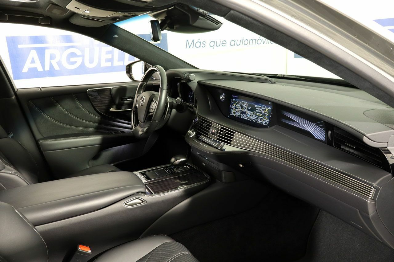 Foto Lexus LS 49