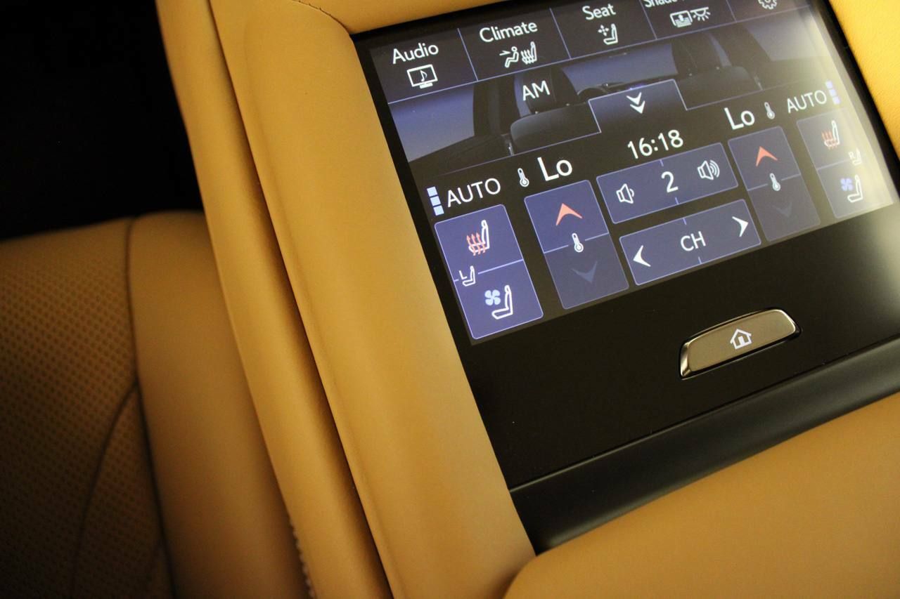 Foto Lexus LS 44