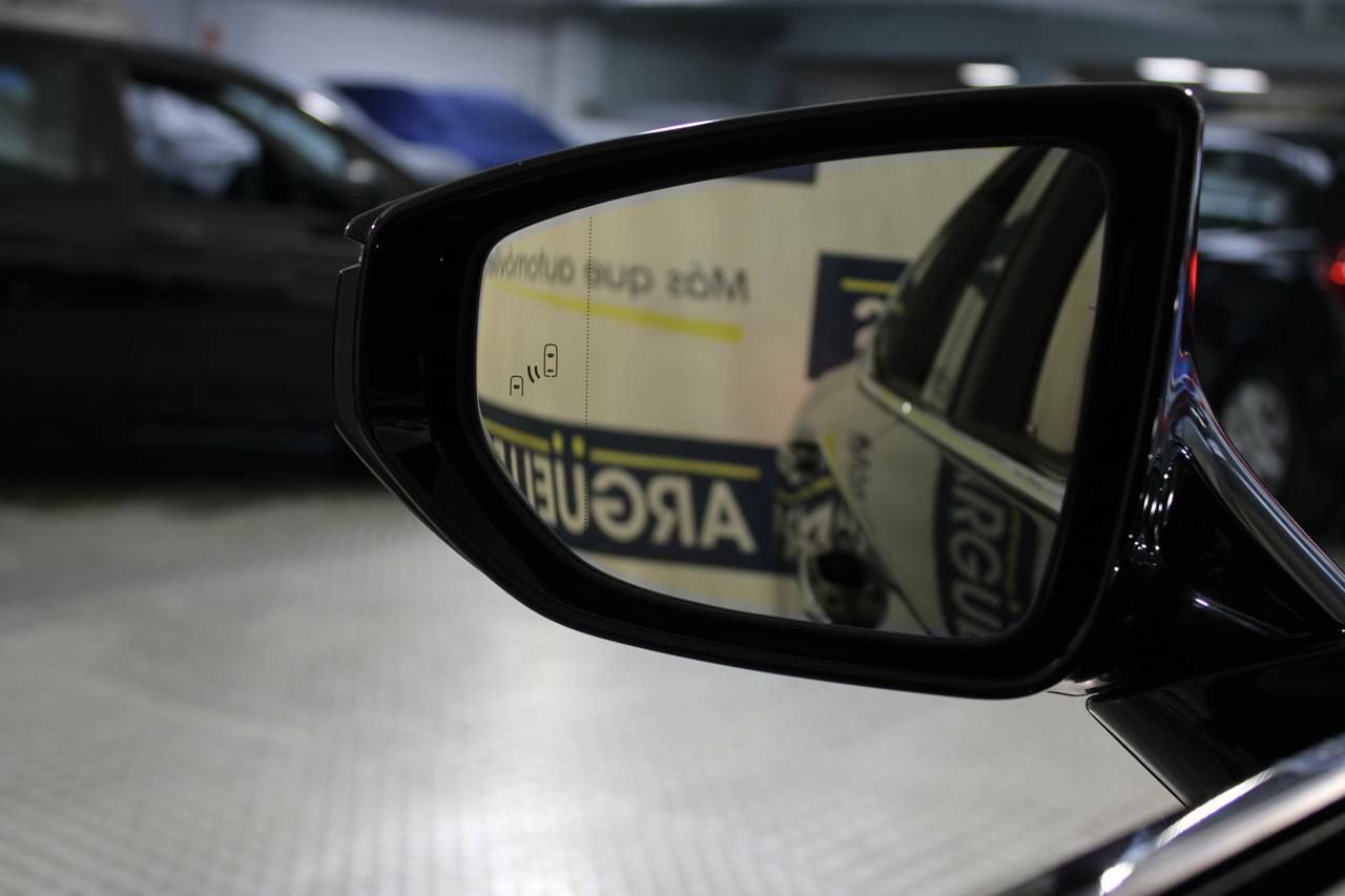 Foto Lexus LS 50