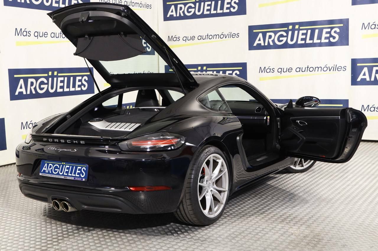 Foto Porsche 718 21