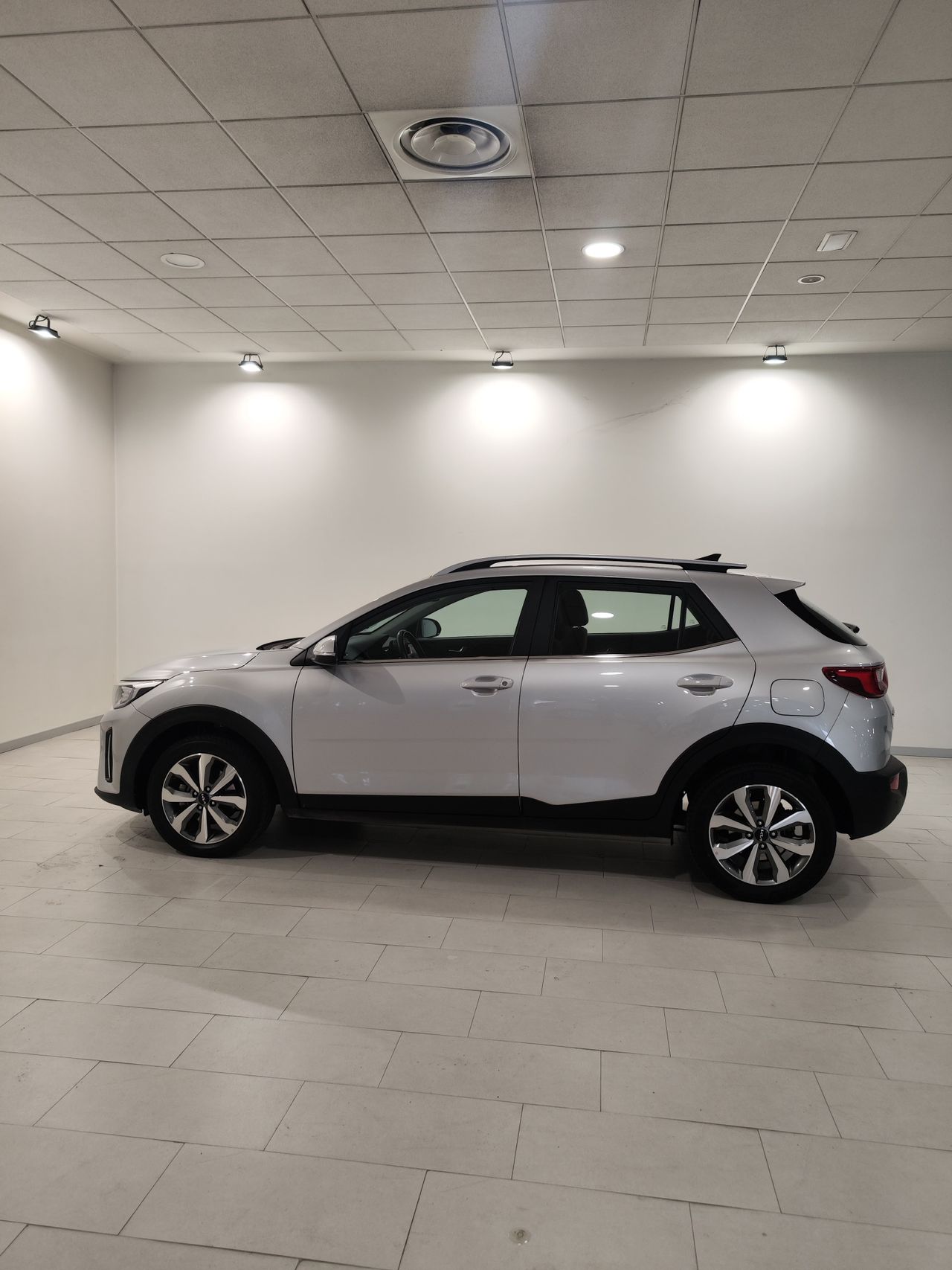Foto Kia Stonic 4