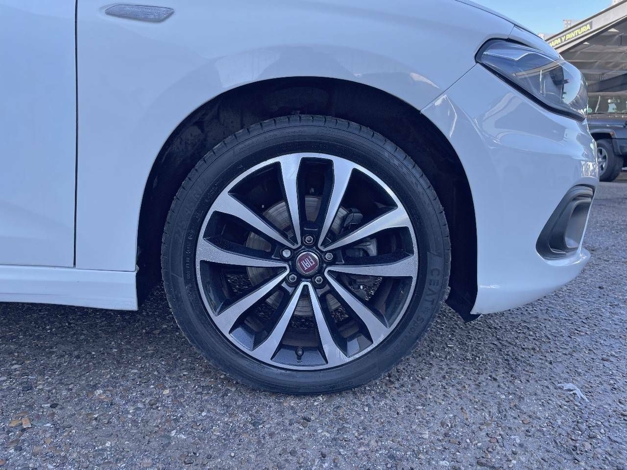Foto Fiat Tipo 8