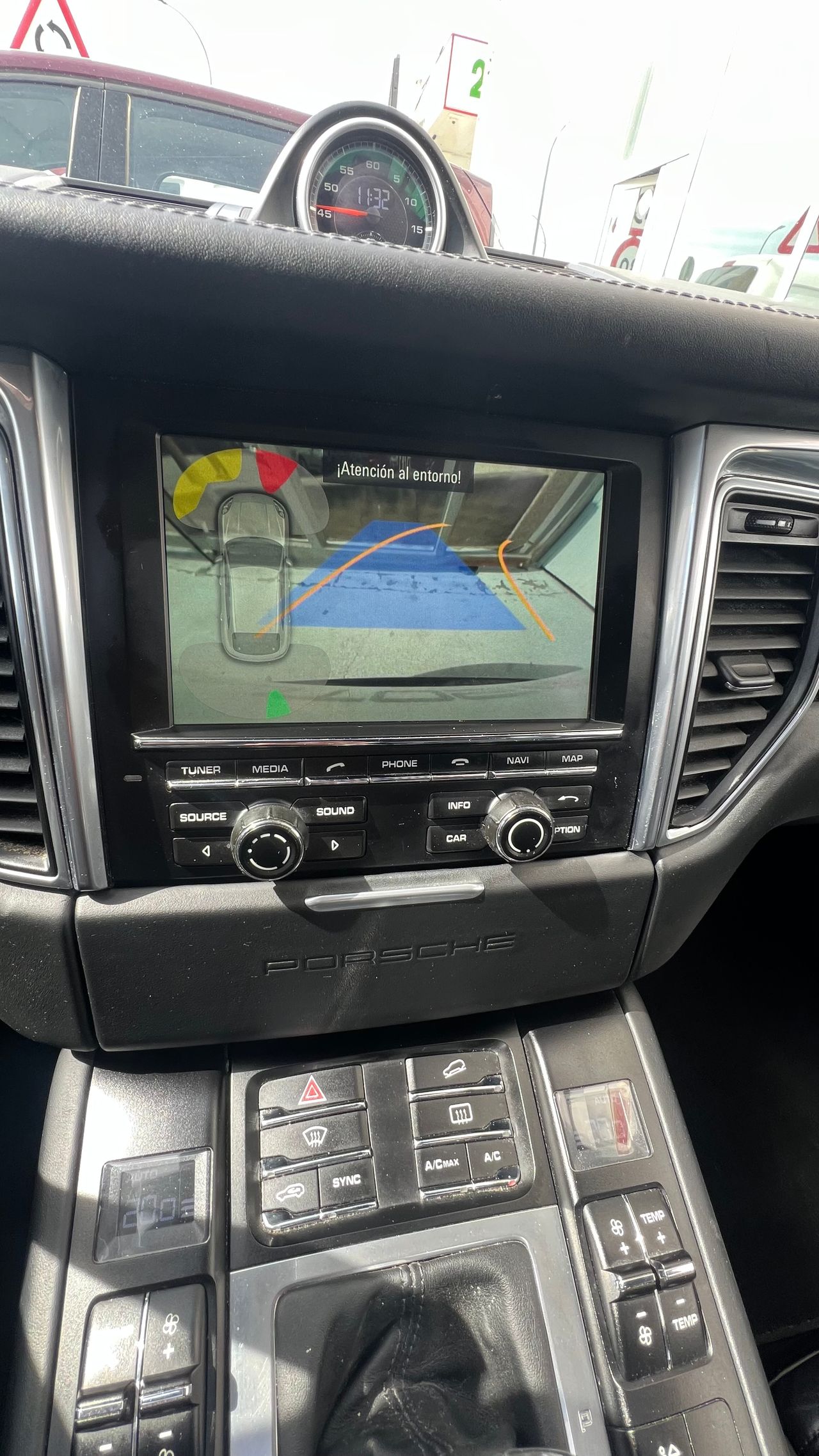 Foto Porsche Macan 24