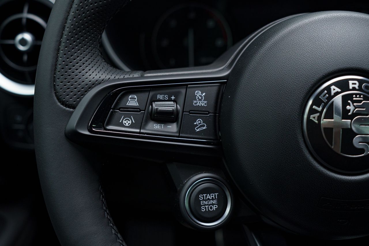 Foto Alfa Romeo Stelvio 20