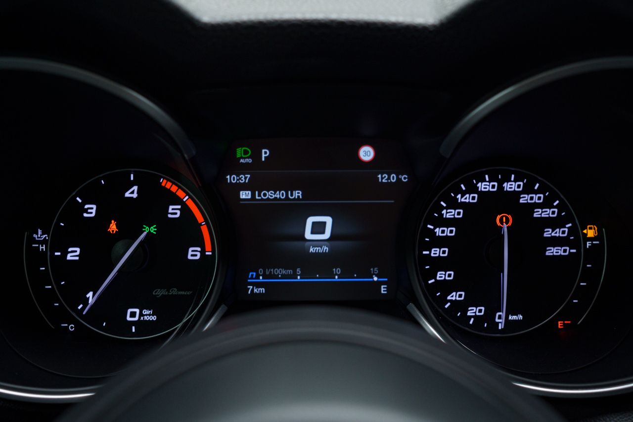 Foto Alfa Romeo Stelvio 24