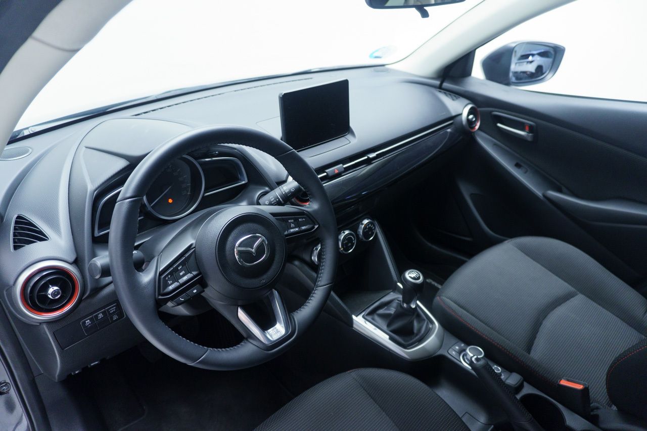 Foto Mazda Mazda2 7