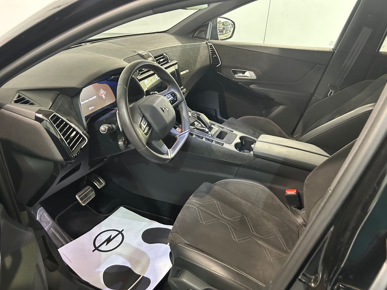 Foto DS Automobiles DS 7 23