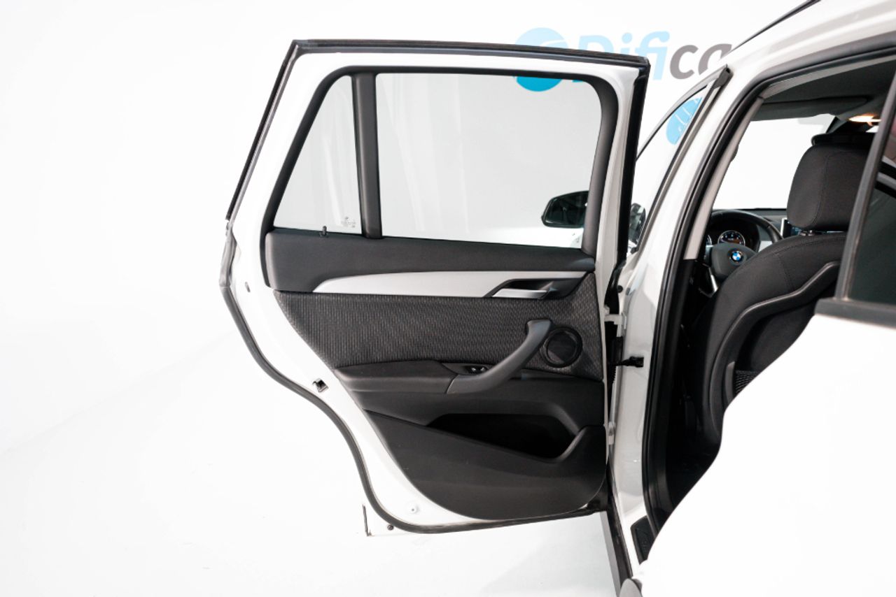 Foto BMW X1 30