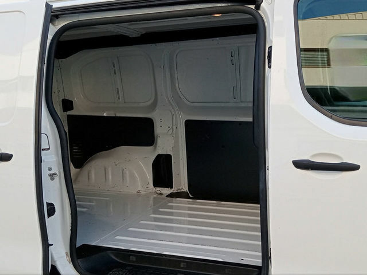 Foto Opel Vivaro 8