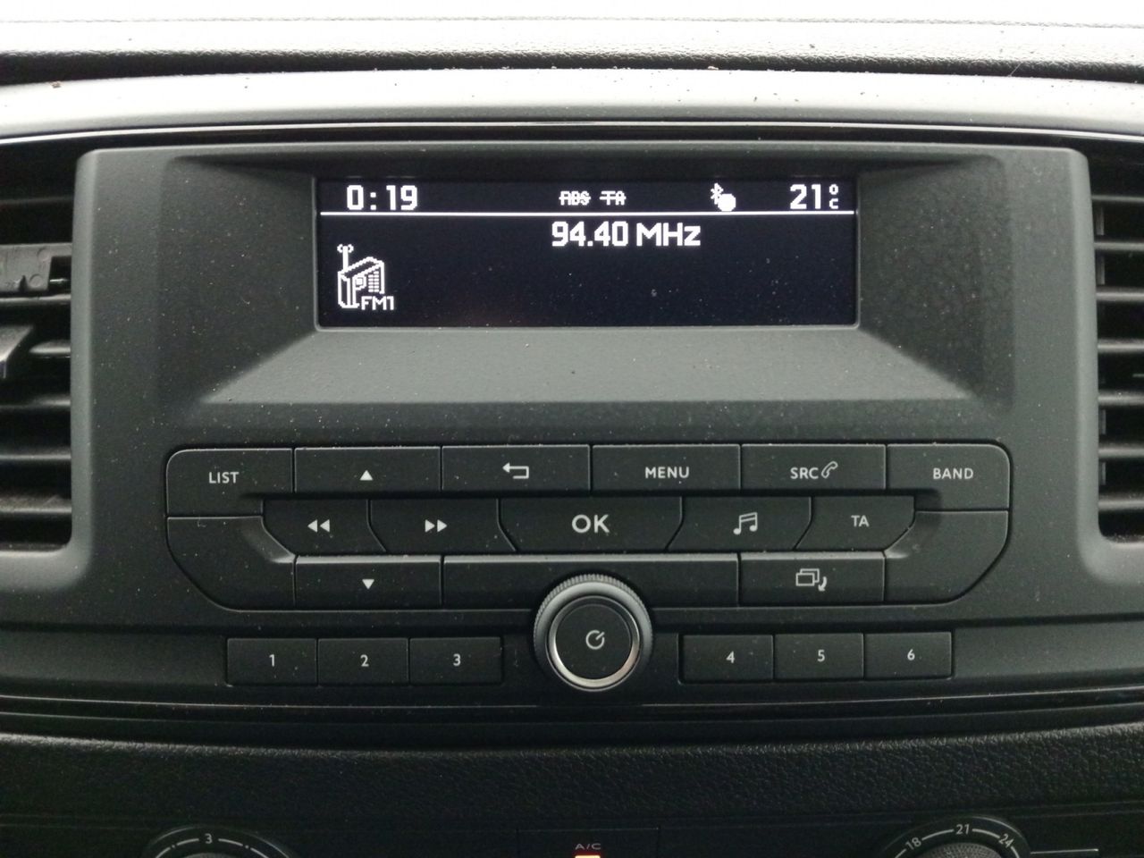 Foto Opel Vivaro 11