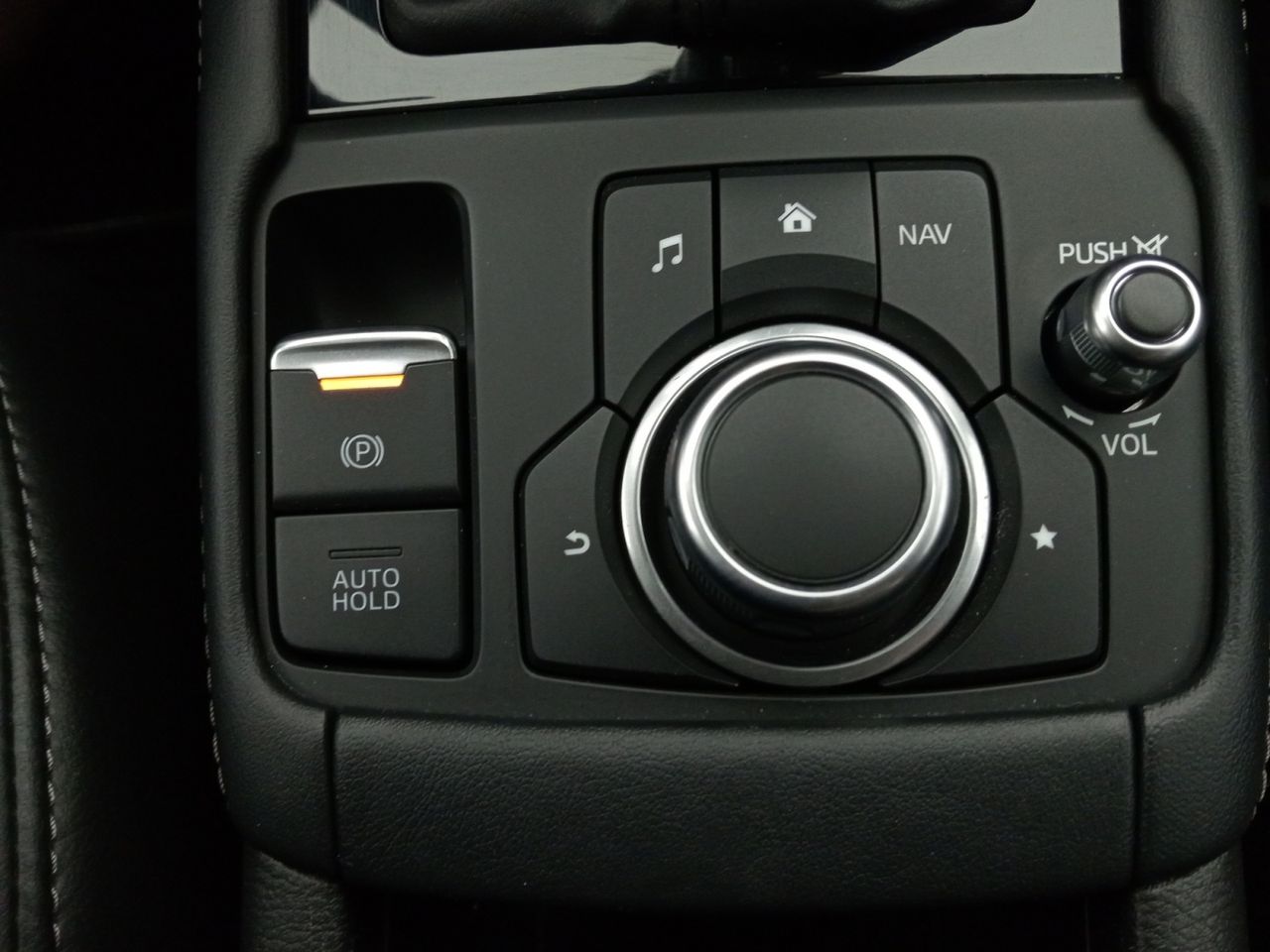 Foto Mazda CX-3 11