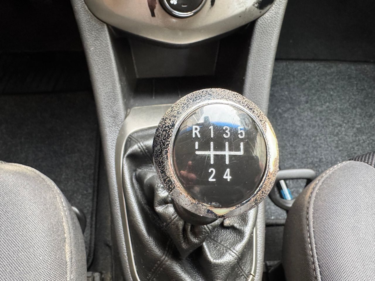 Foto Chevrolet Aveo 11