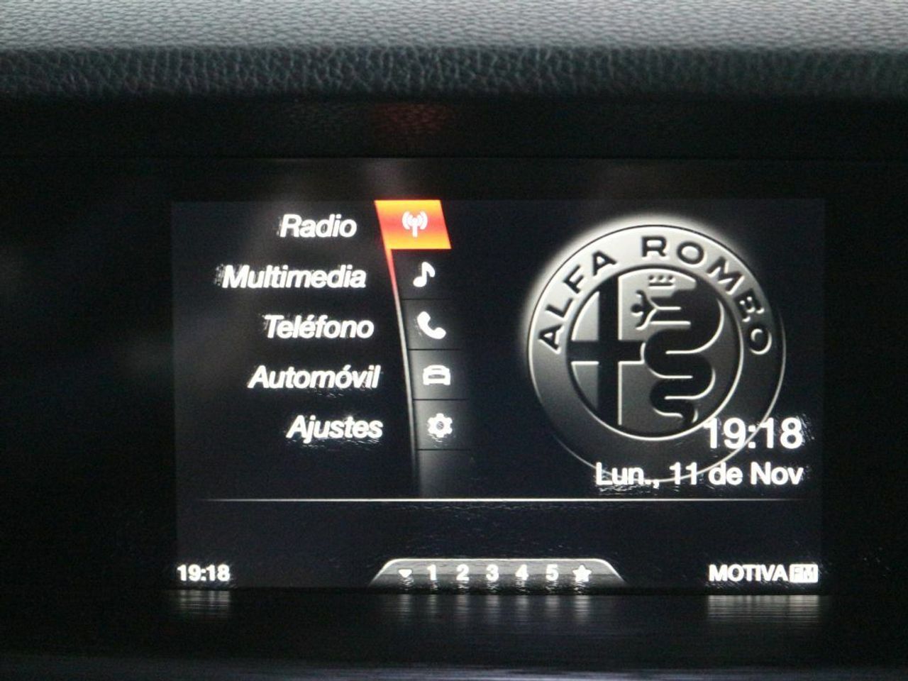 Foto Alfa Romeo Stelvio 22