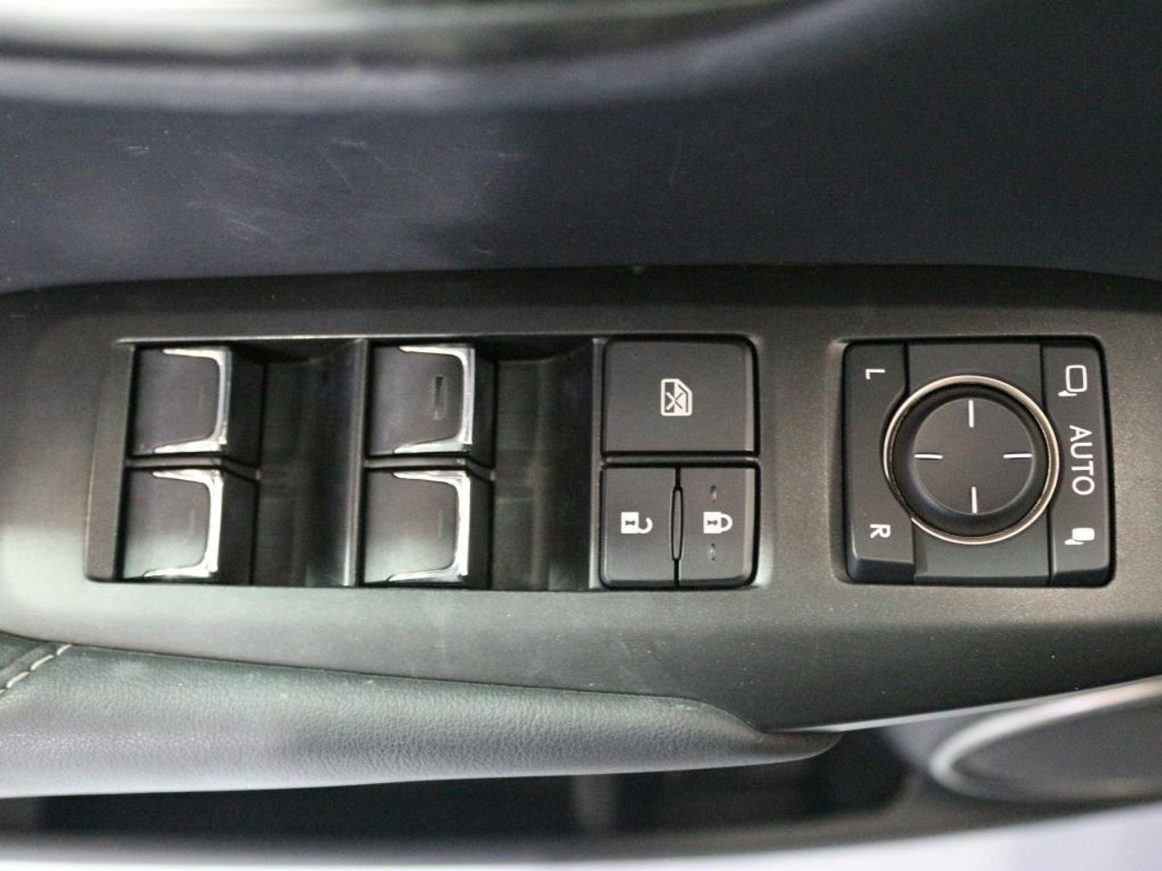 Foto Lexus NX 8