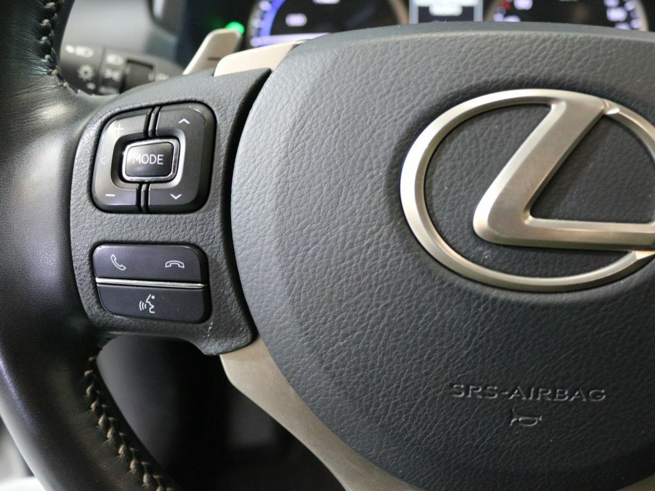 Foto Lexus NX 17