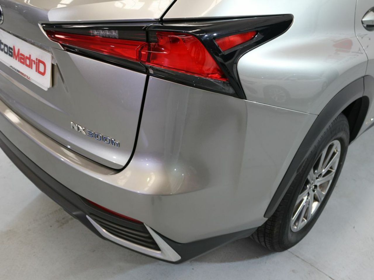 Foto Lexus NX 34