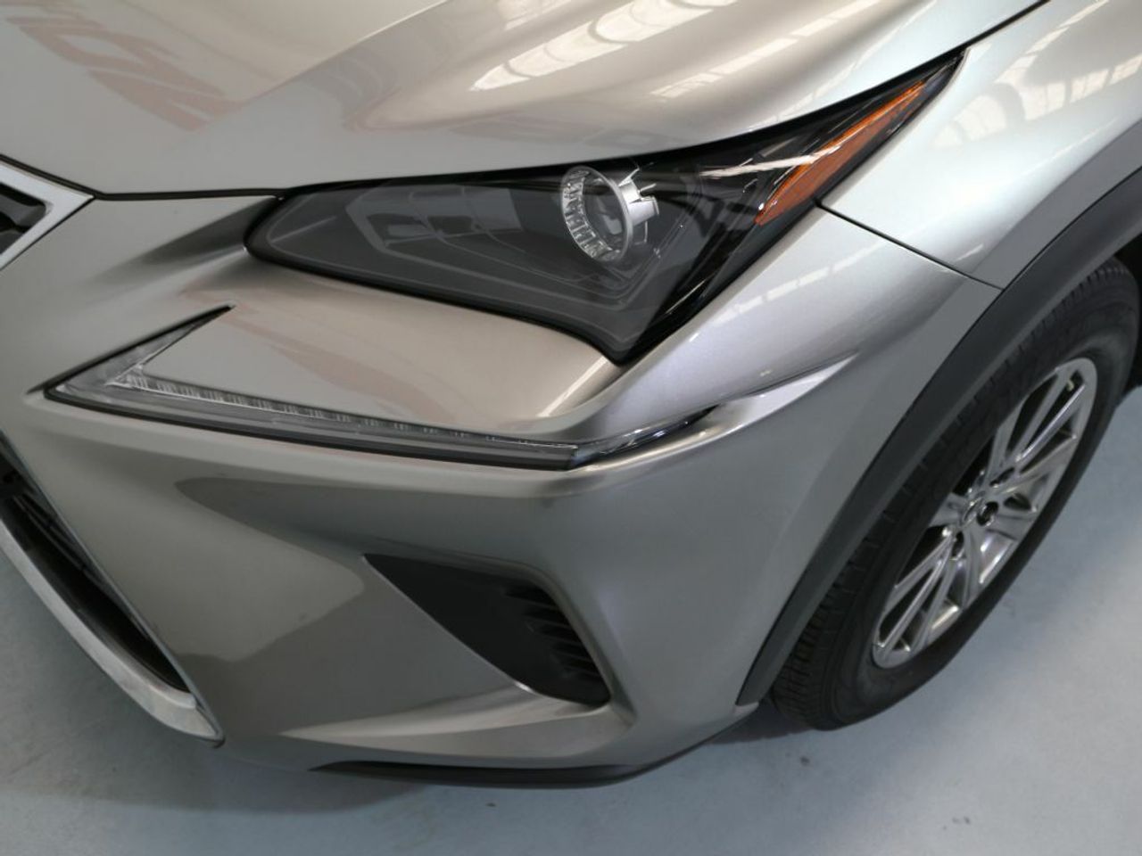 Foto Lexus NX 35