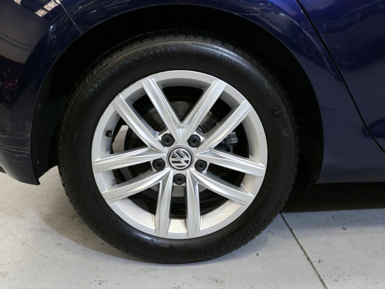 Foto Volkswagen Golf 33