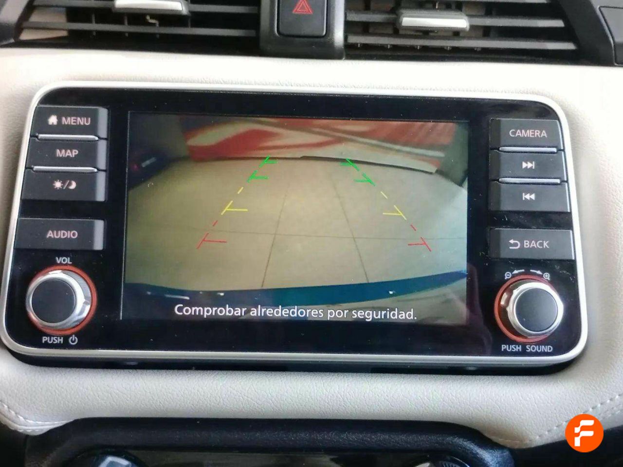Foto Nissan Micra 18