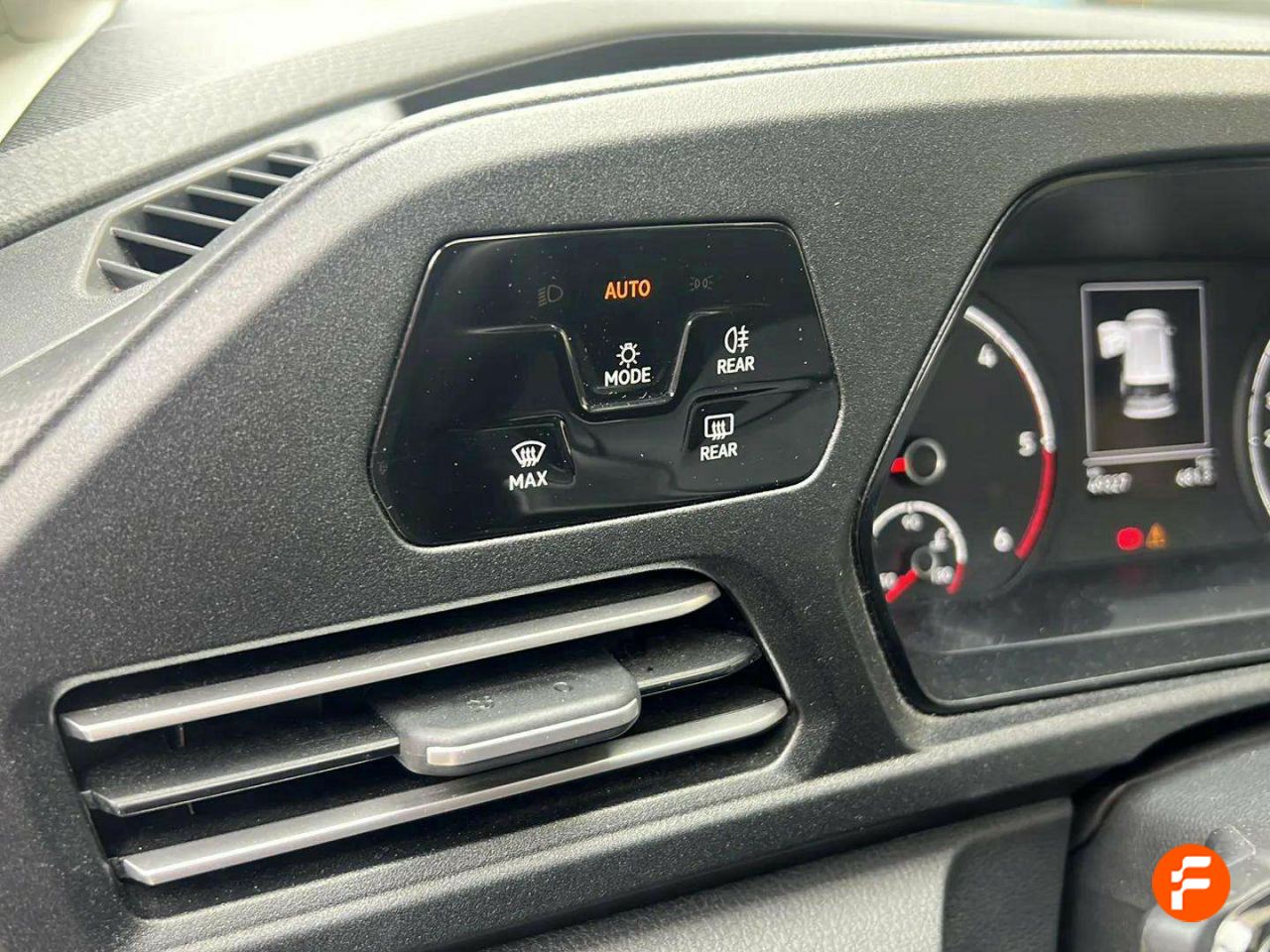 Foto Volkswagen Caddy 24
