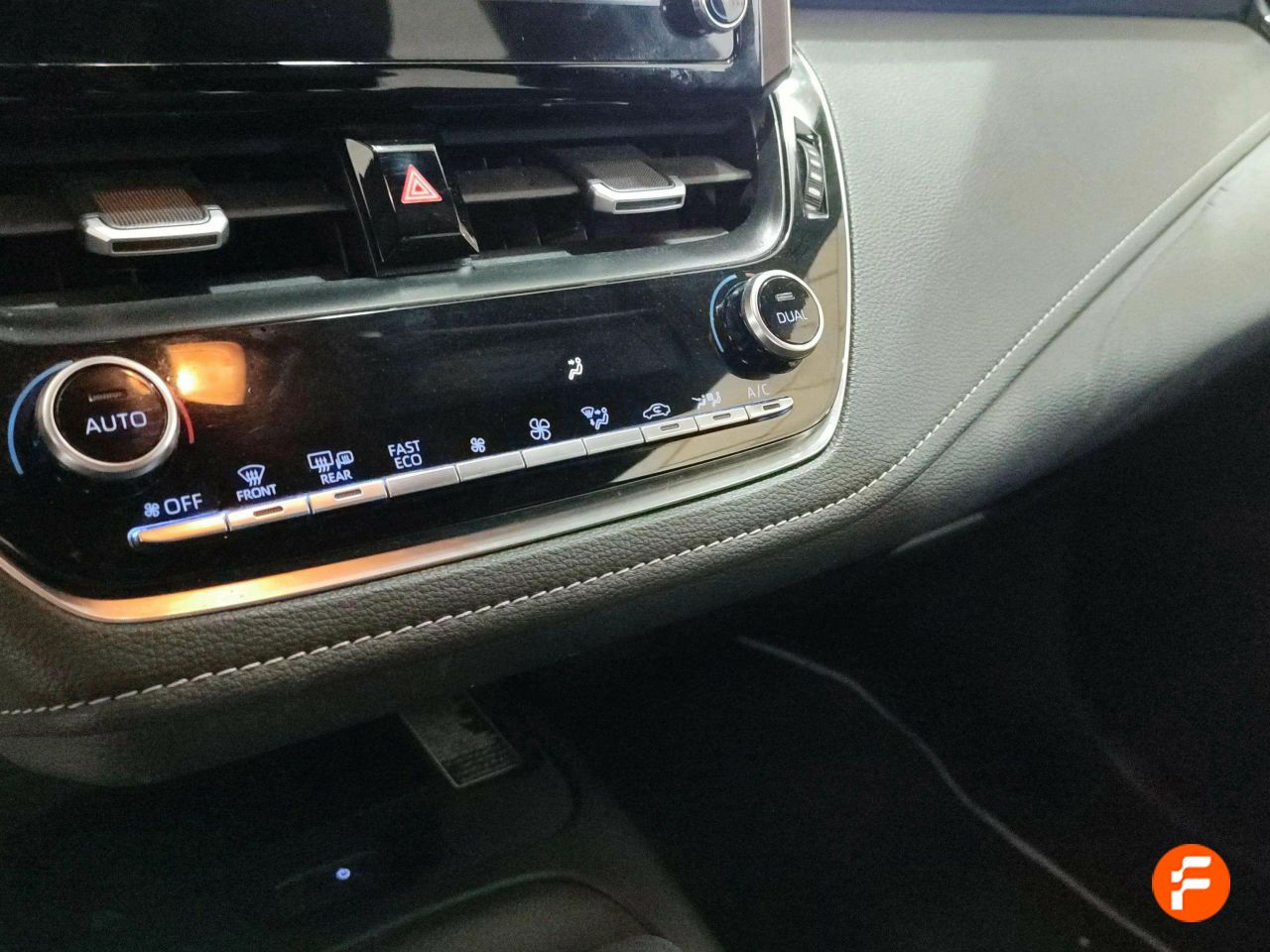 Foto Toyota Corolla 16