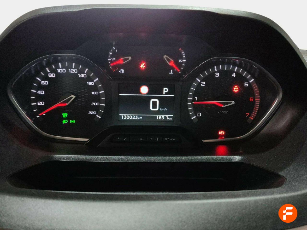 Foto Peugeot Rifter 11