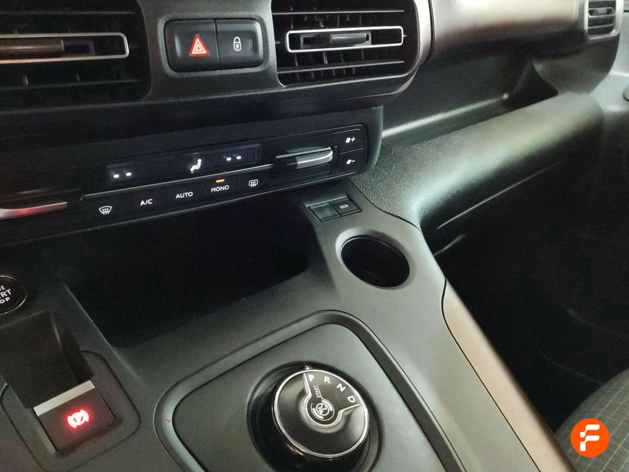 Foto Peugeot Rifter 15