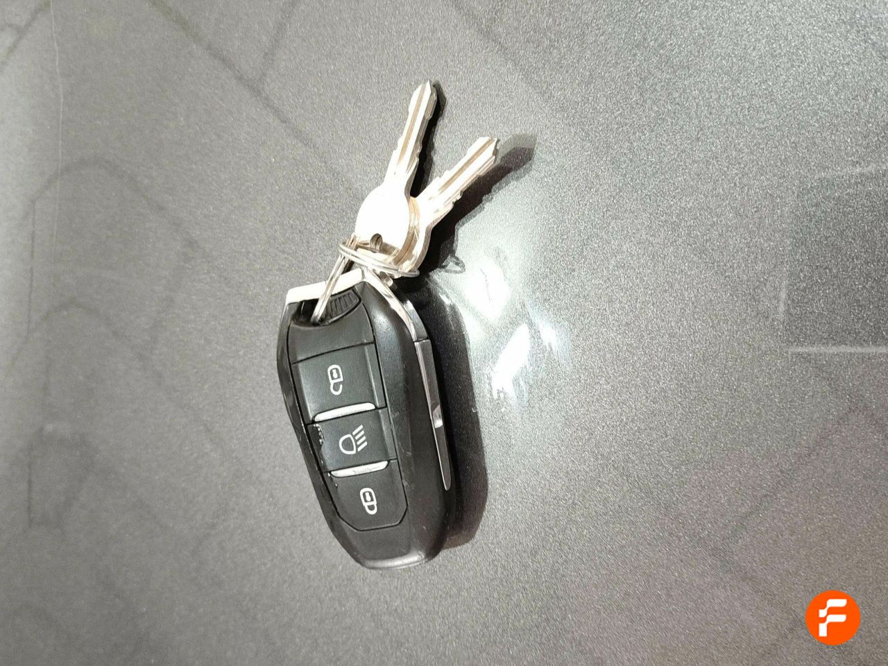 Foto Peugeot Rifter 24