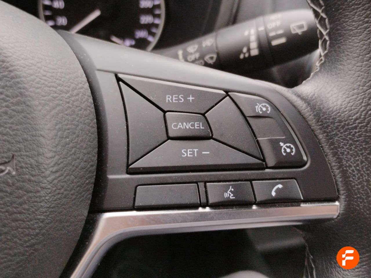 Foto Nissan Juke 25