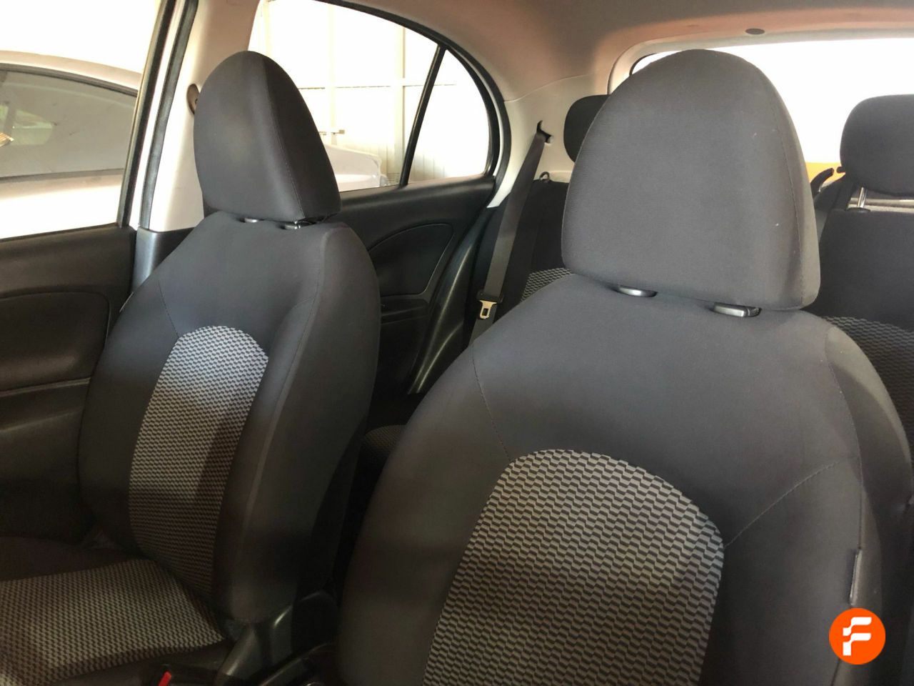 Foto Nissan Micra 9