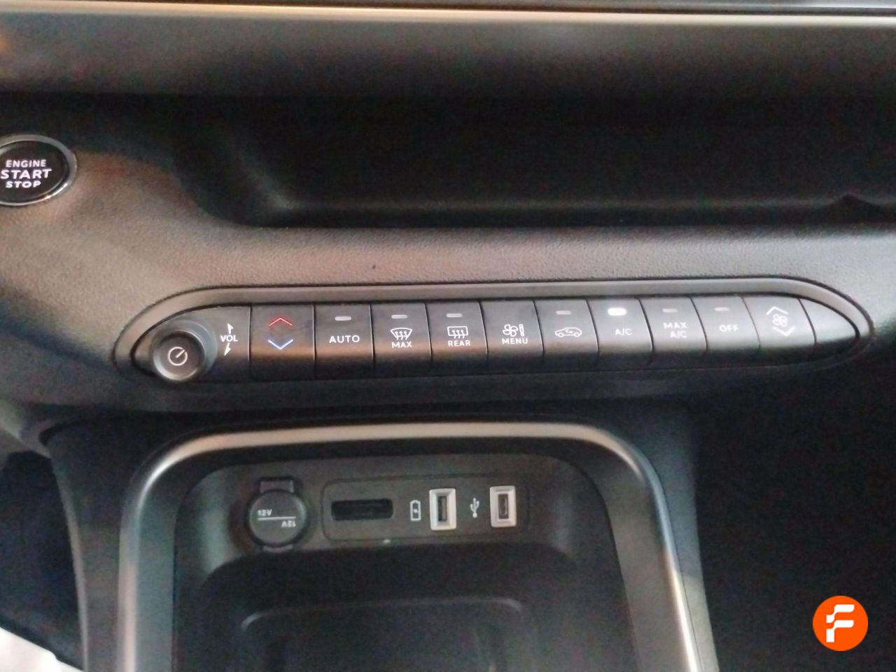 Foto Jeep Avenger 12