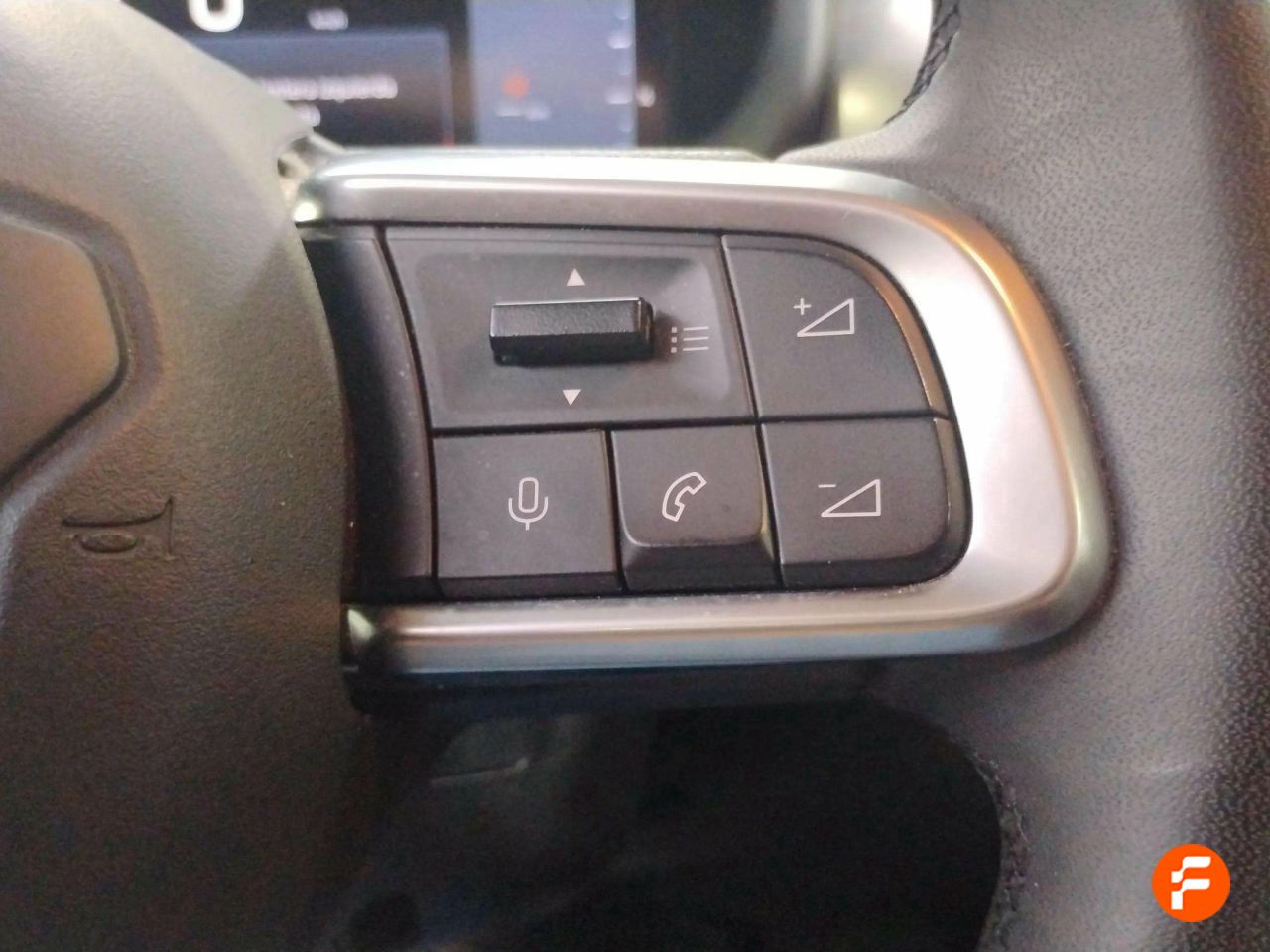 Foto Jeep Avenger 14