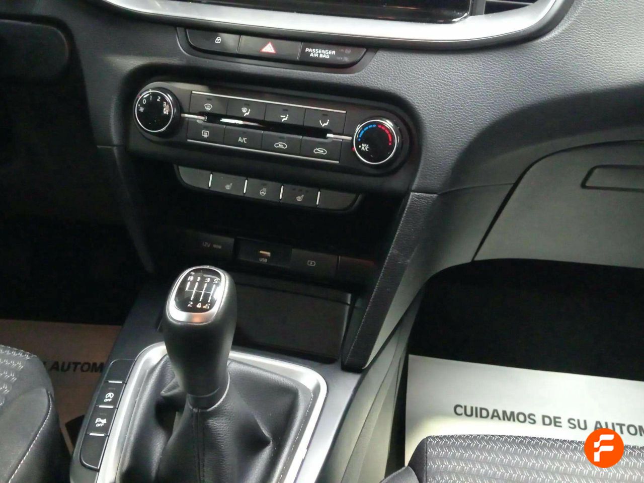 Foto Kia XCeed 11