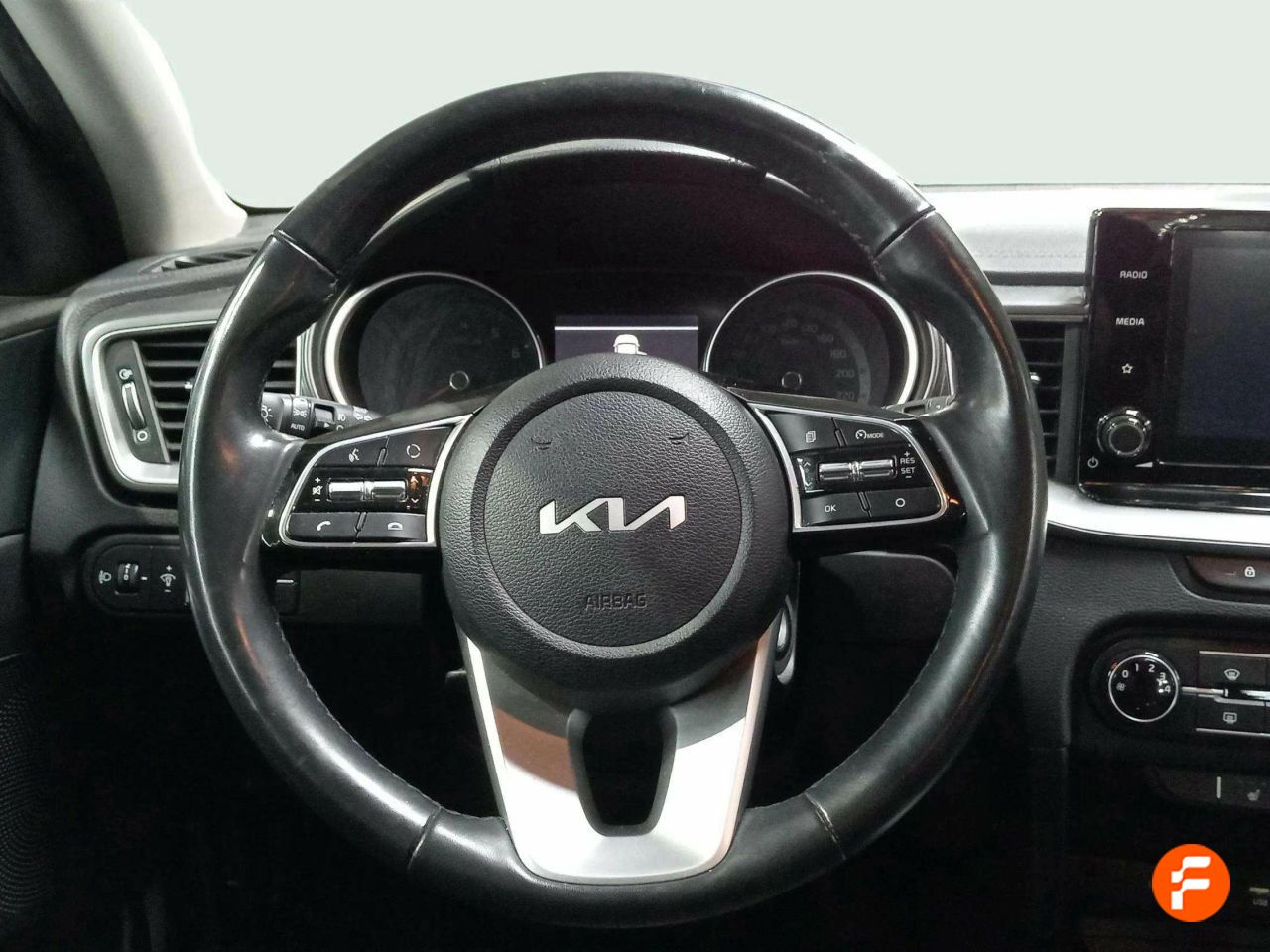 Foto Kia XCeed 12