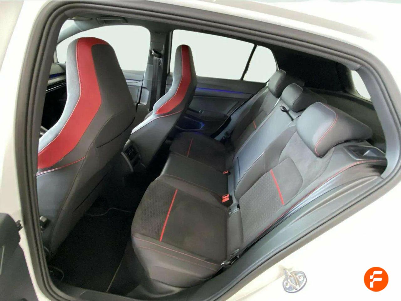 Foto Volkswagen Golf 13