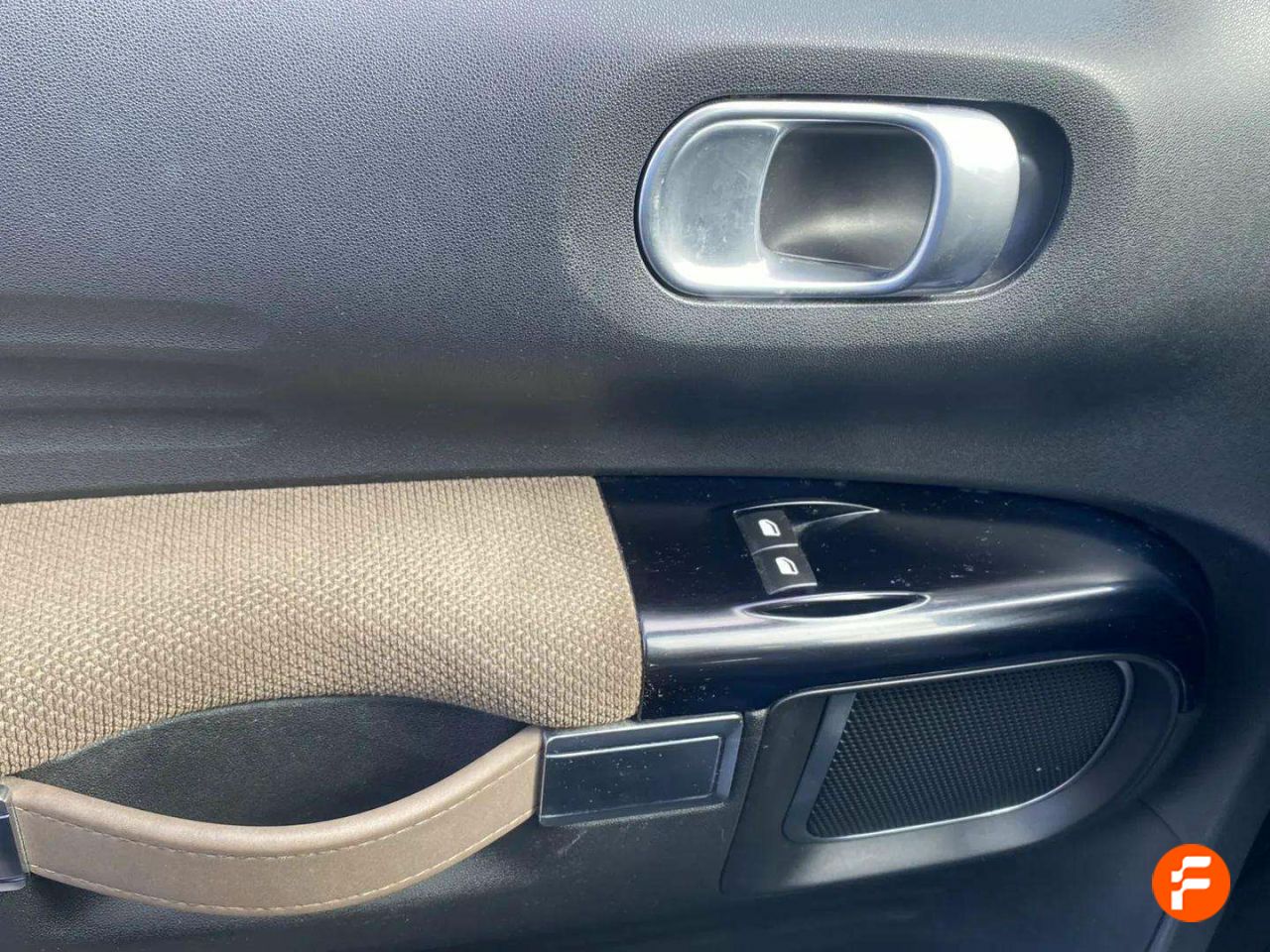 Foto Citroën C4 Cactus 24
