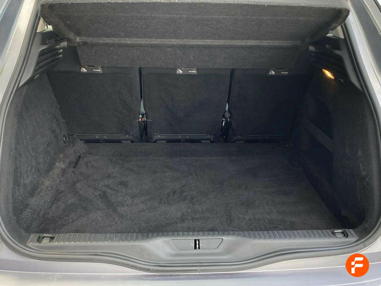 Foto Citroën C4 Picasso 24