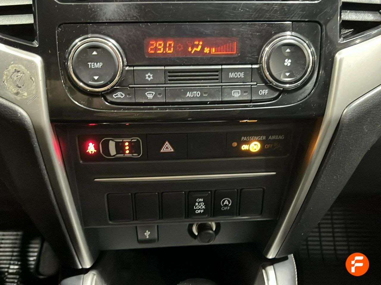 Foto Mitsubishi L200 23